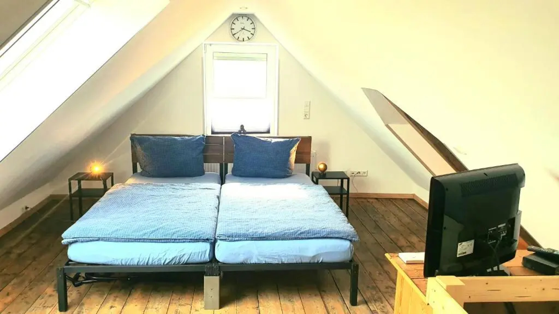 FRANKES CITY SLEEP Maisonette Apartment mit Weitblick, 6 Einzelbetten