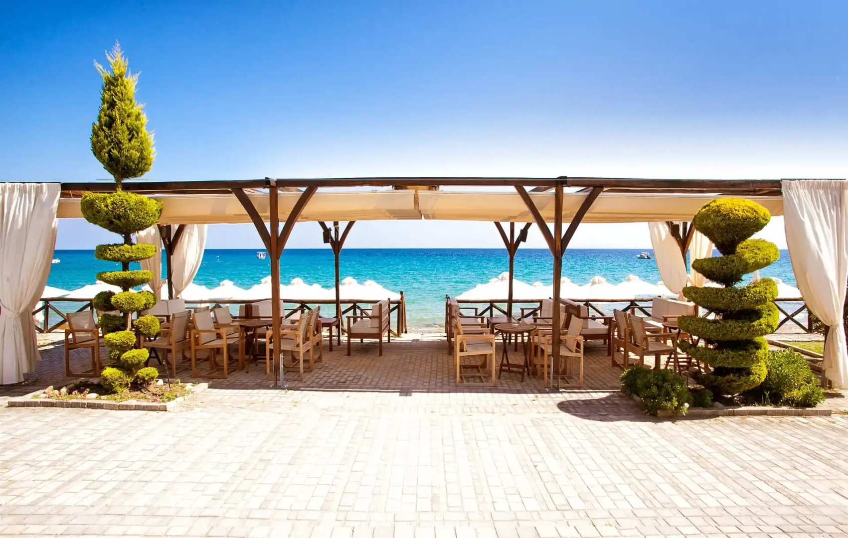 Paralio Hotel