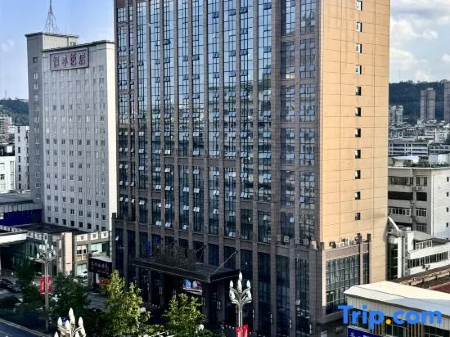 Jiangbei Hotel Bazhong