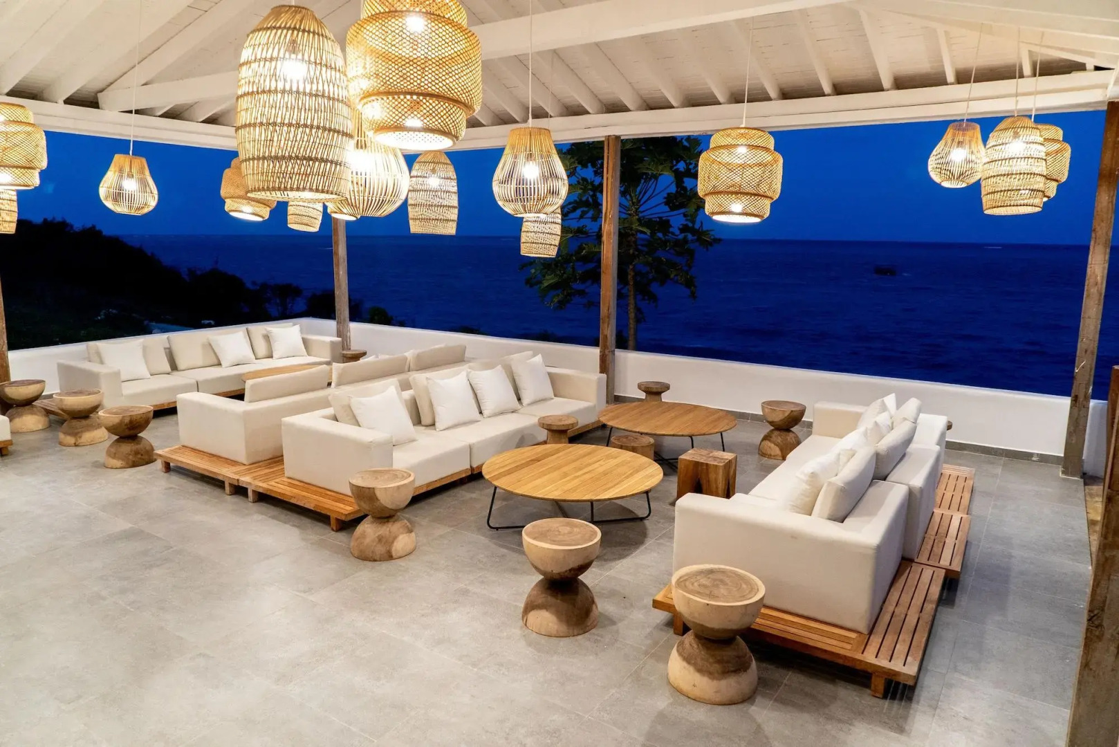 Le Mersenne Zanzibar, Autograph Collection