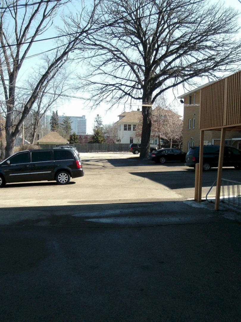 2nd Street Inn & Suites