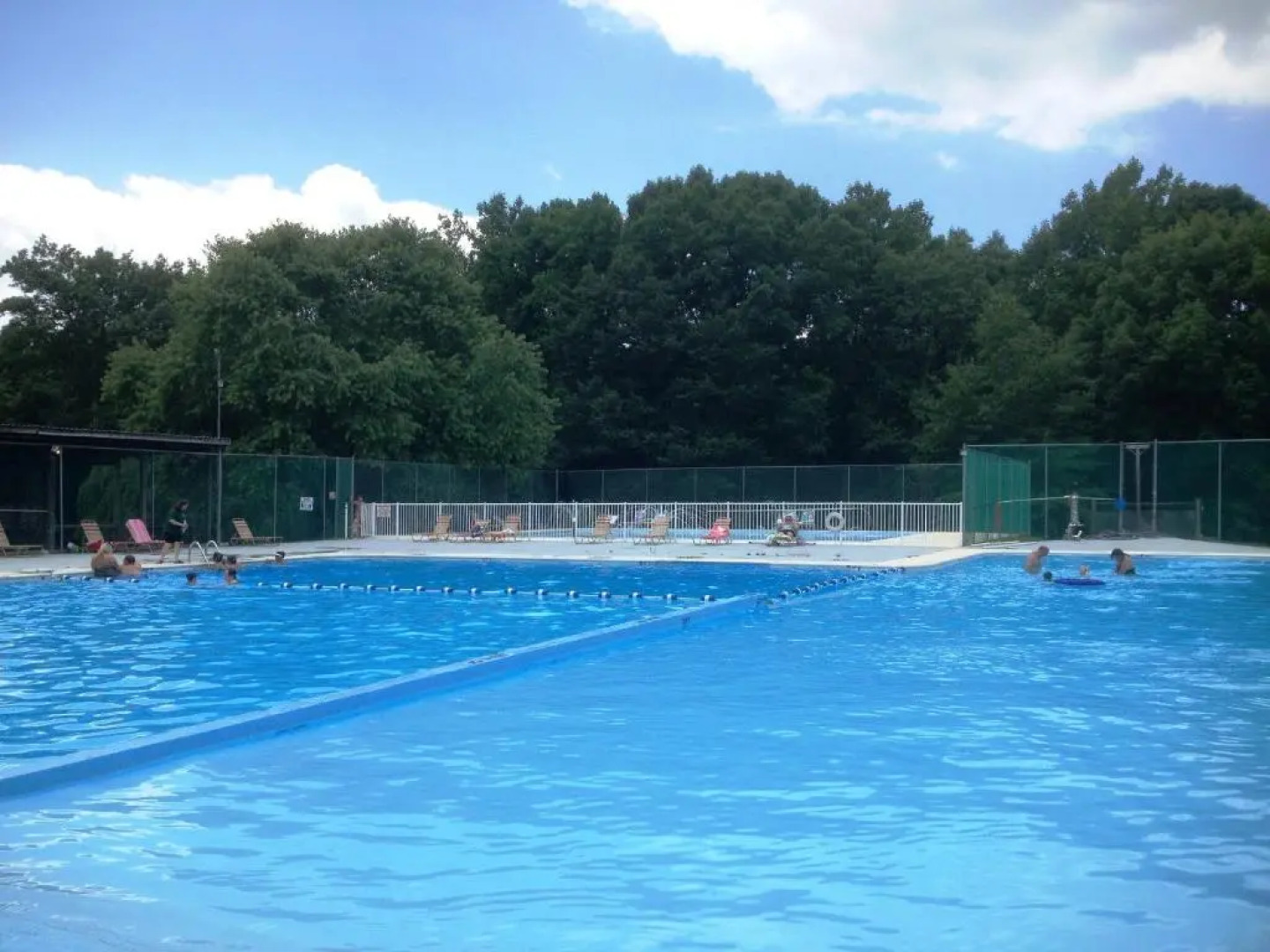 Lake Myers Lakeside Villa 16