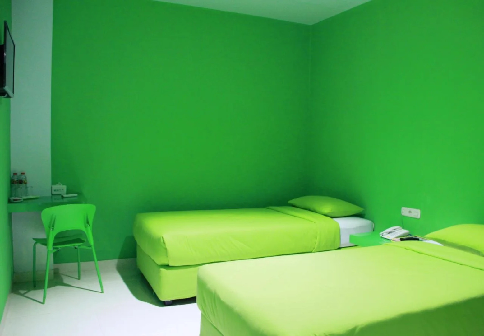 RedDoorz Plus near Pelabuhan Makassar