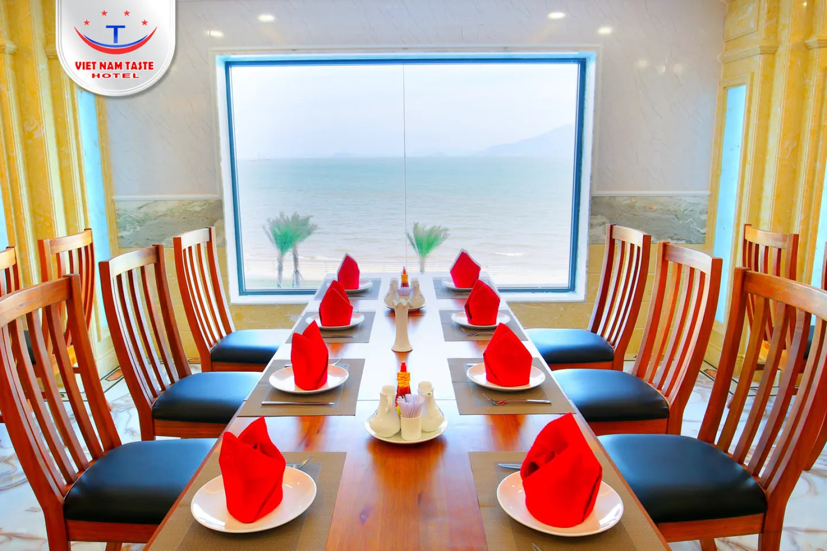 Vietnam Taste Hotel Quy Nhon - Beachfront