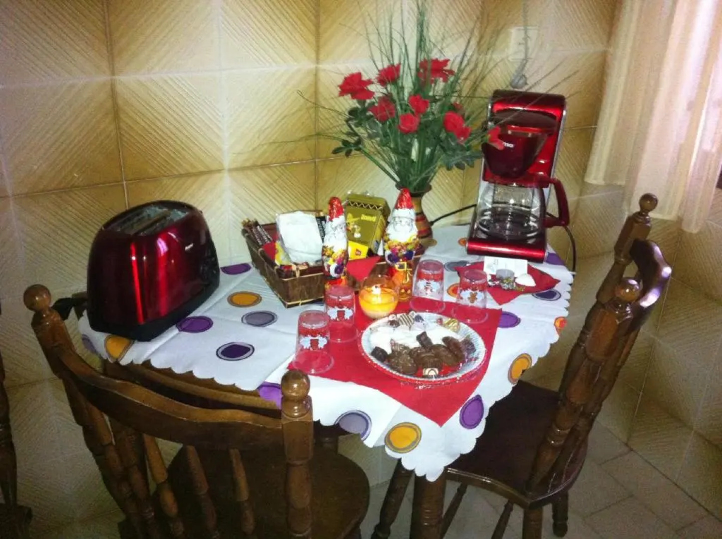 Chris Studios & Apartments