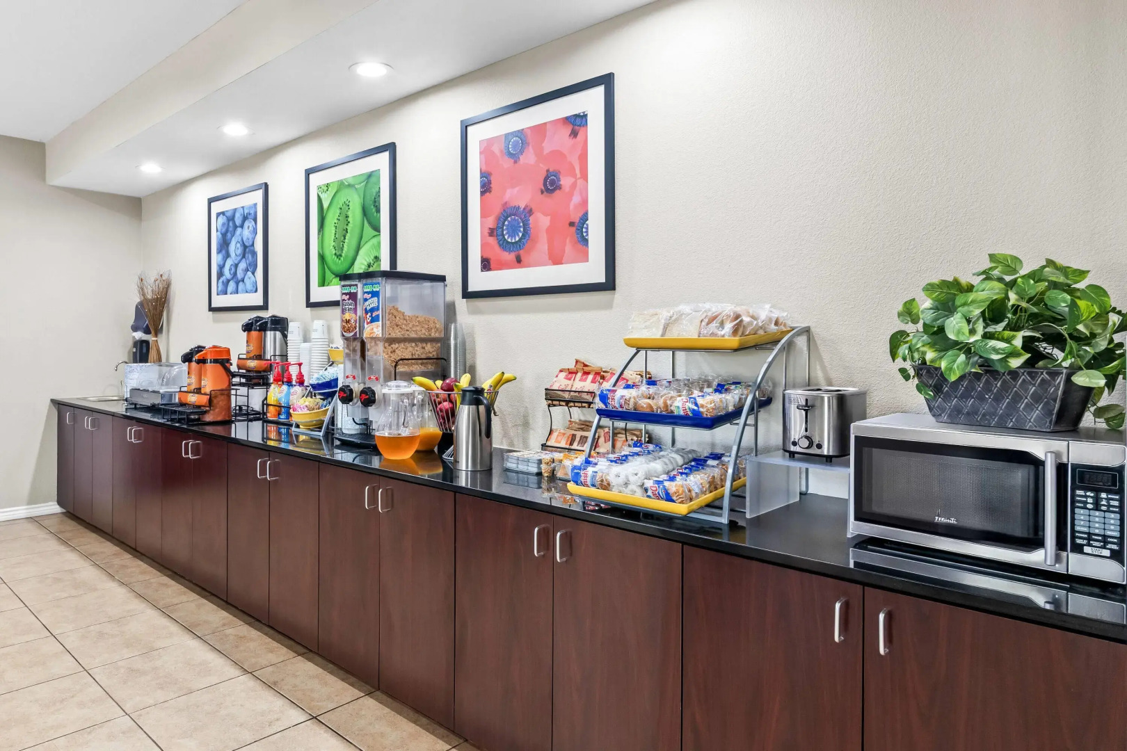 Days Inn by Wyndham Rockdale Texas