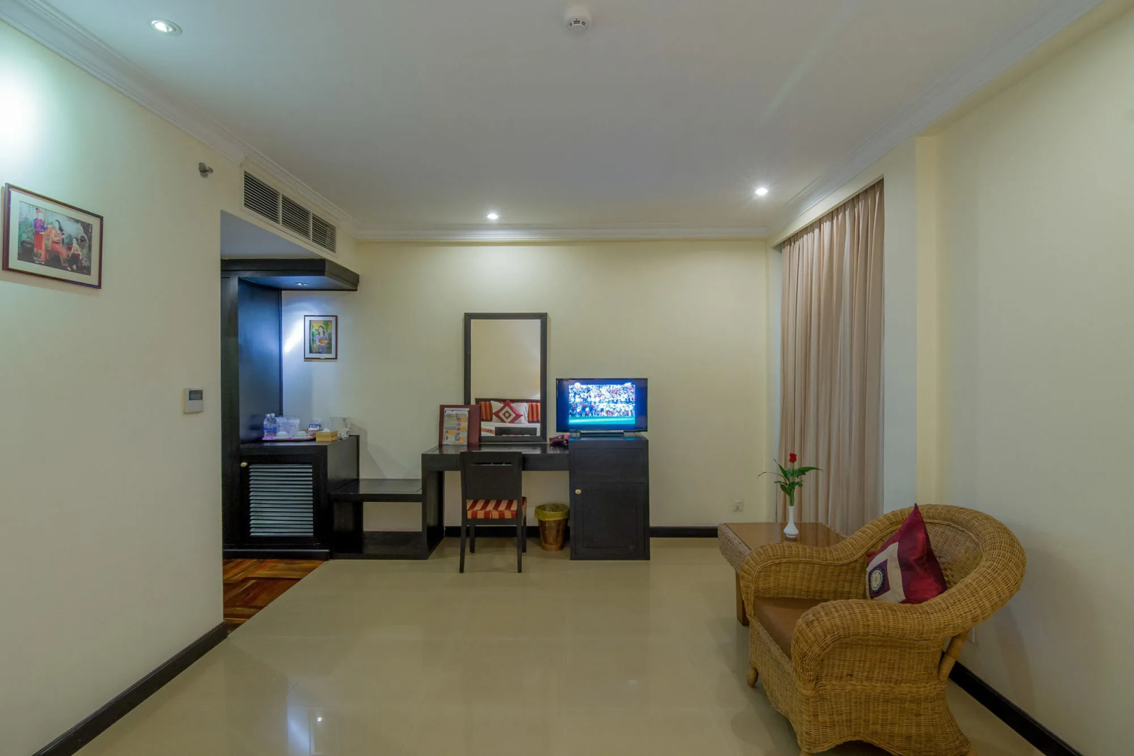 Angkor Riviera Hotel