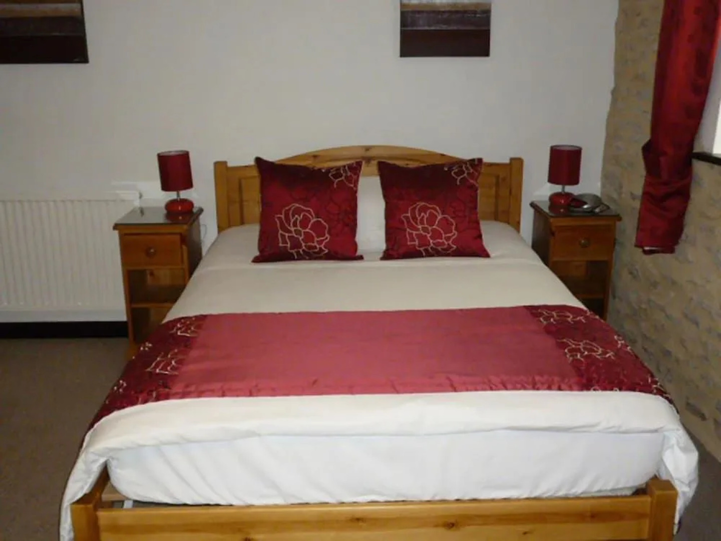 Quiet Woman House (отель для женщин)