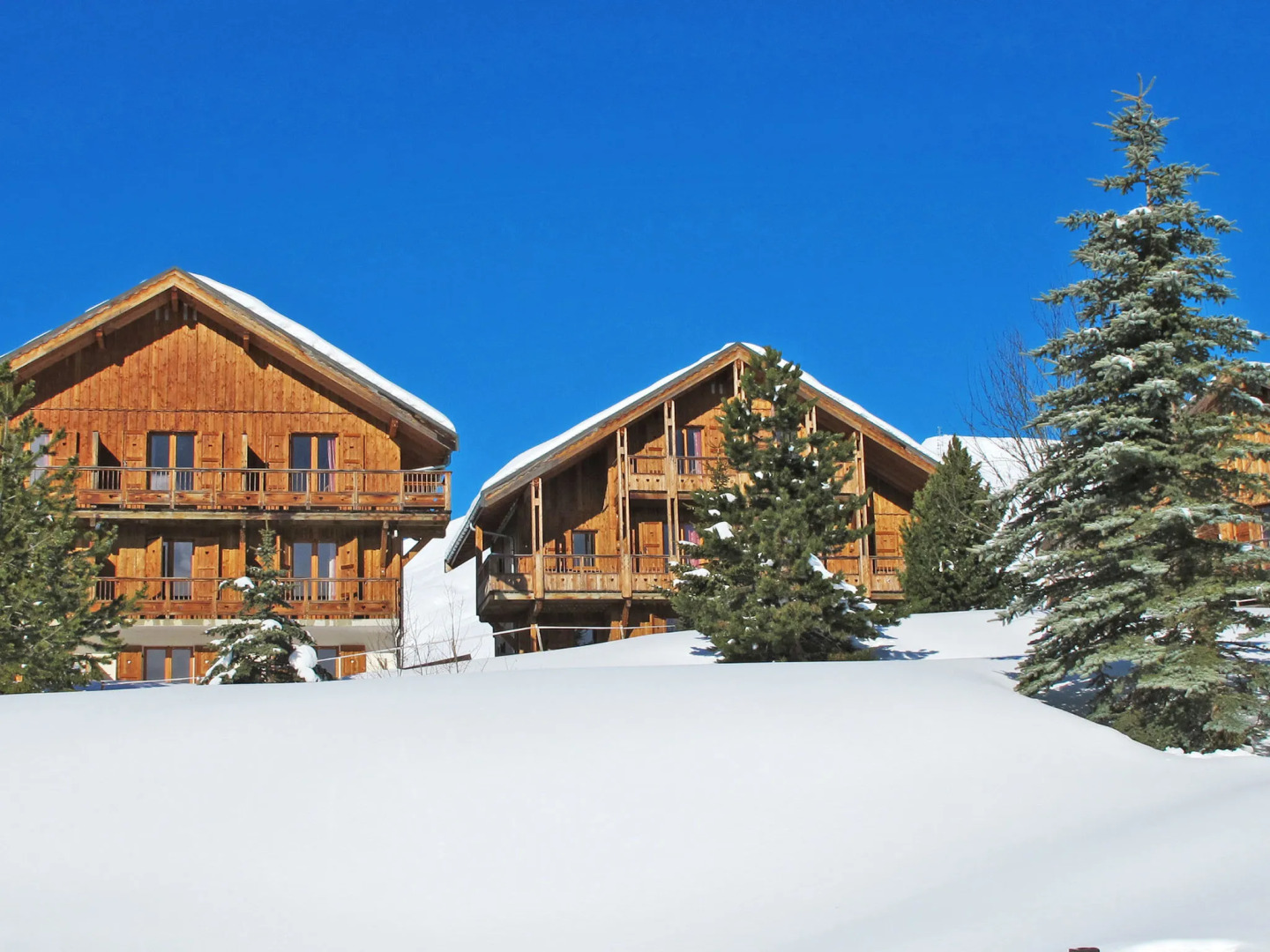 Les Chalets Des Cimes