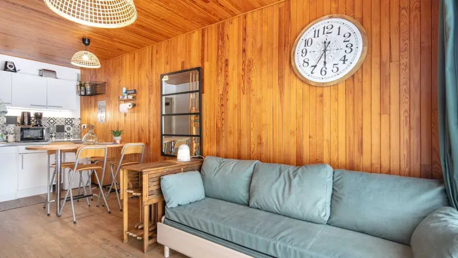 Peaceful Stay With Mountain View