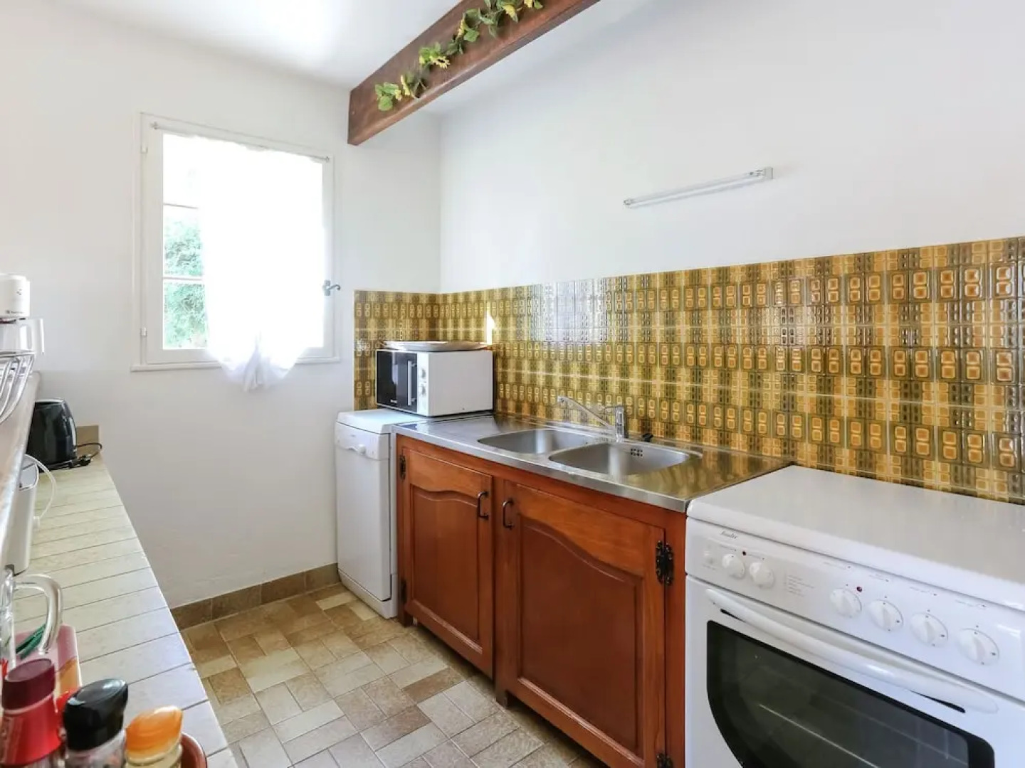 Provencal House With Swimming Pool and Vast View of the Surrounding Massif des Maures and the sea