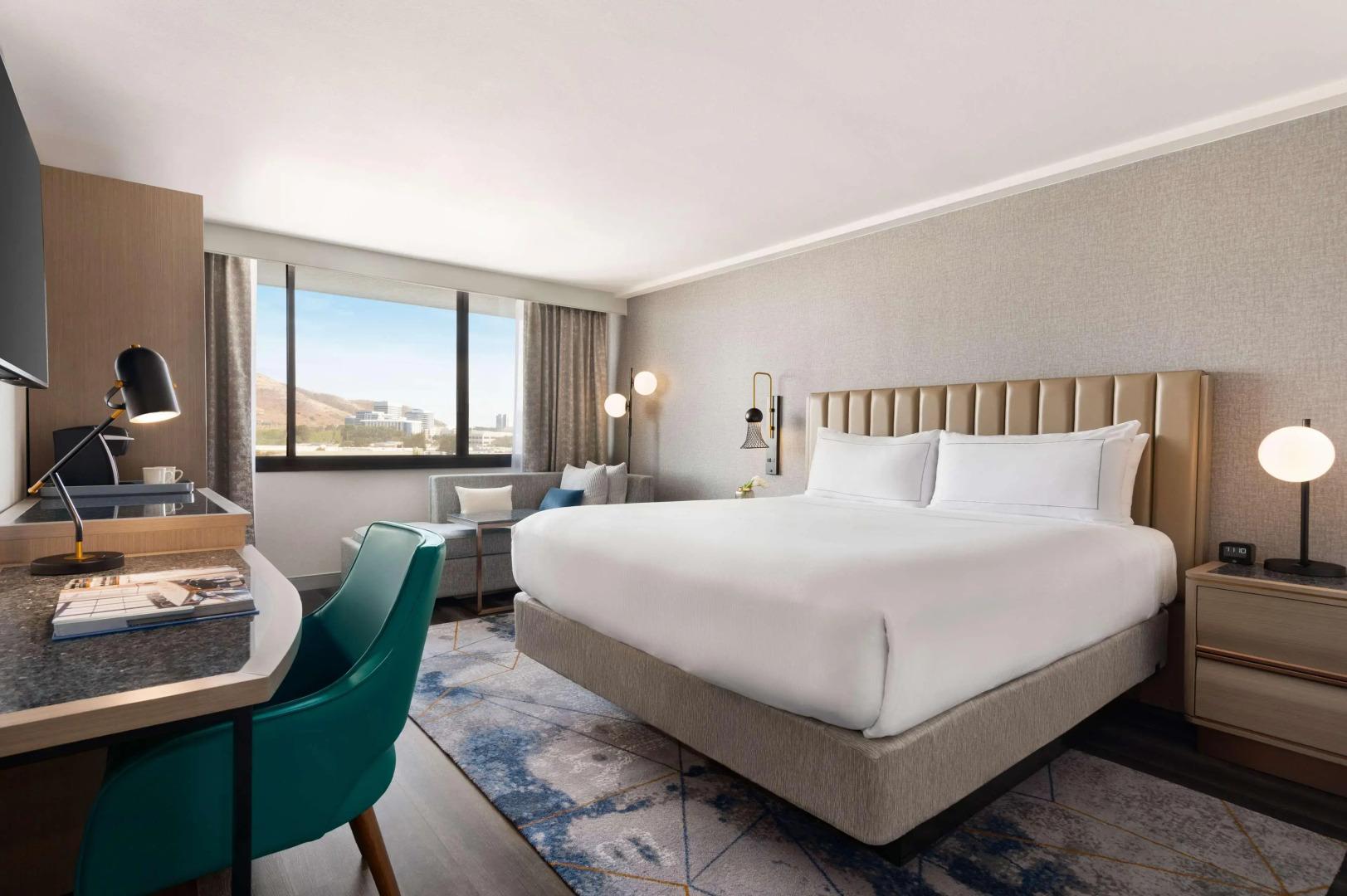 DoubleTree by Hilton San Francisco South Airport Blvd