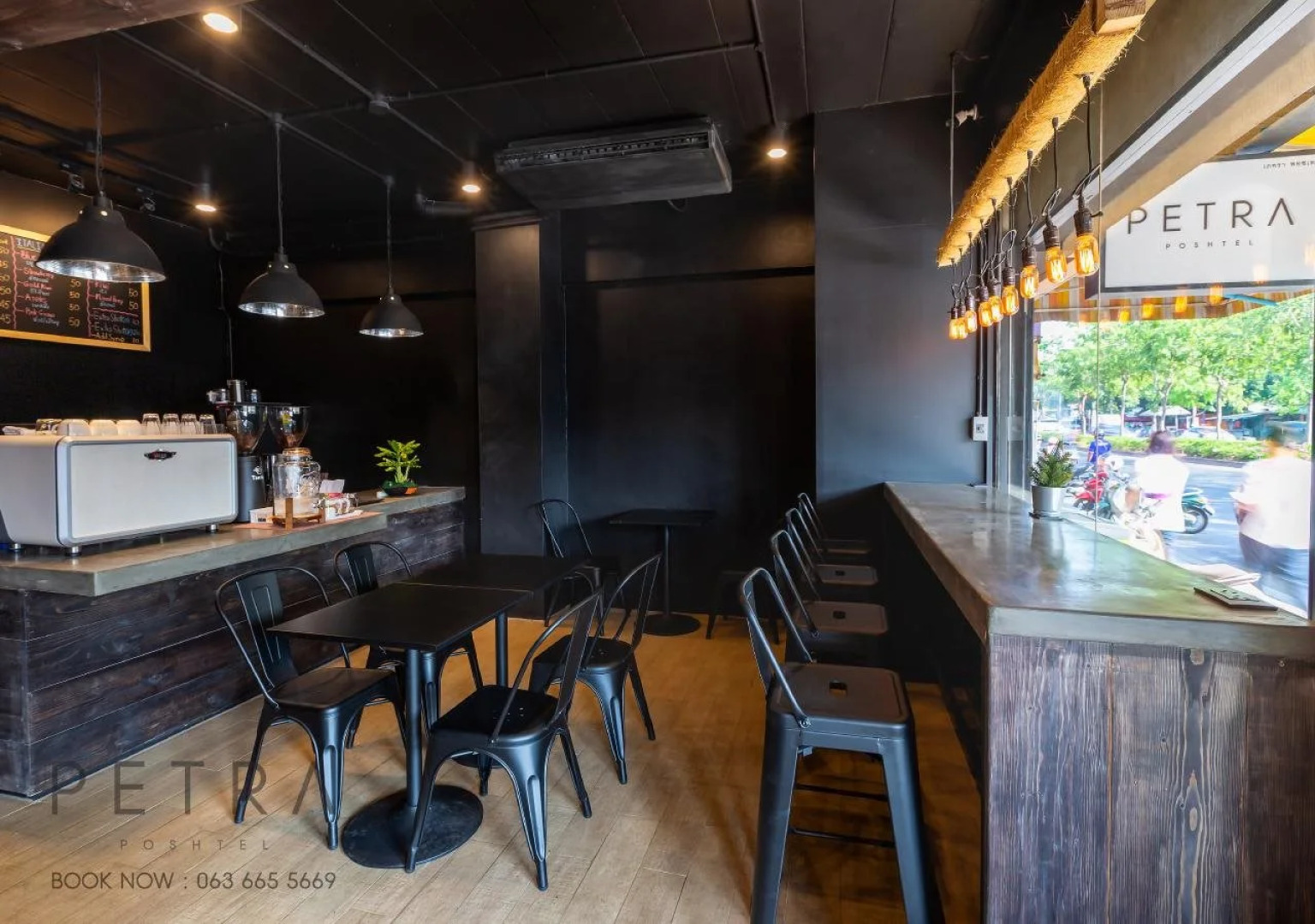 Petra Poshtel Donmuang