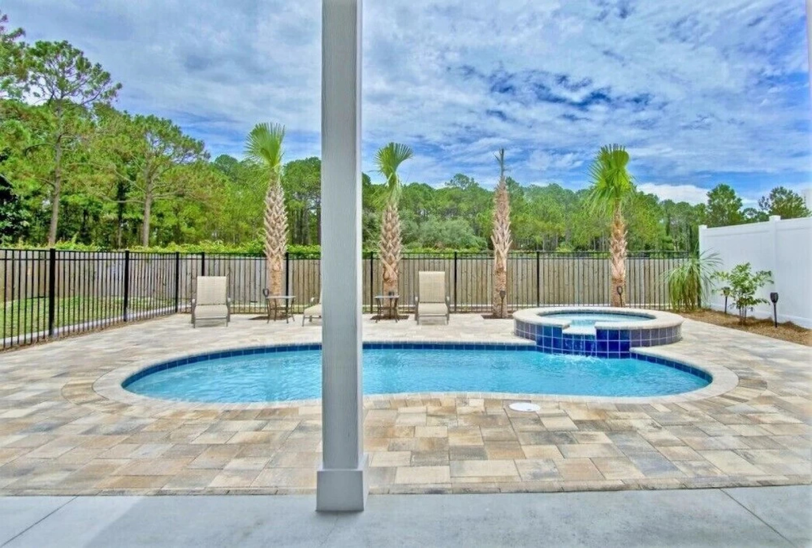 523 Lyndell Lane - My Misstress Too