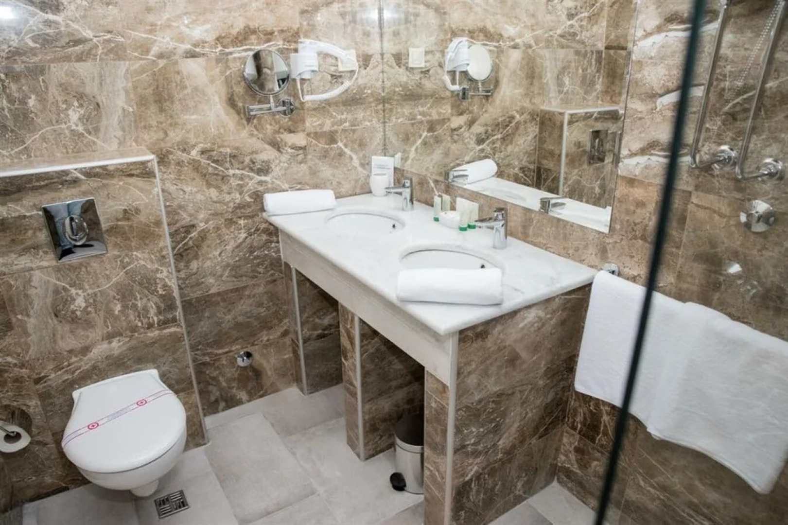 Hotel Crnogorska Kuća