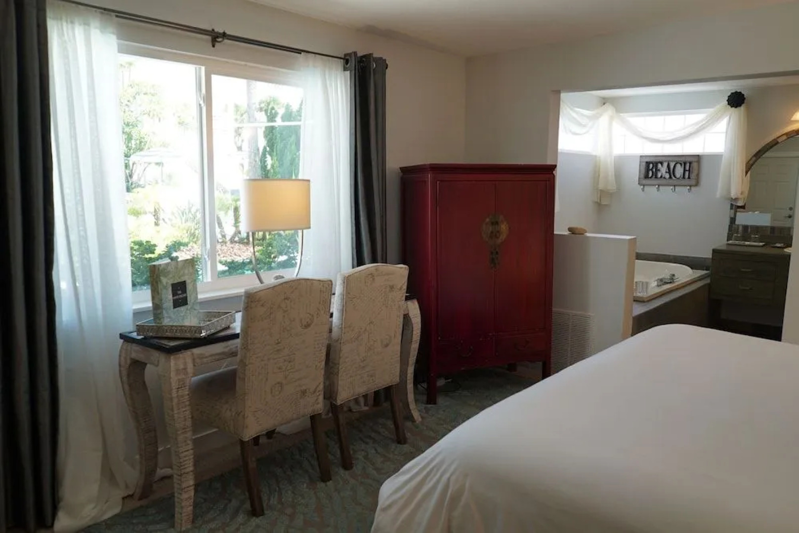 White Orchid Inn & Spa