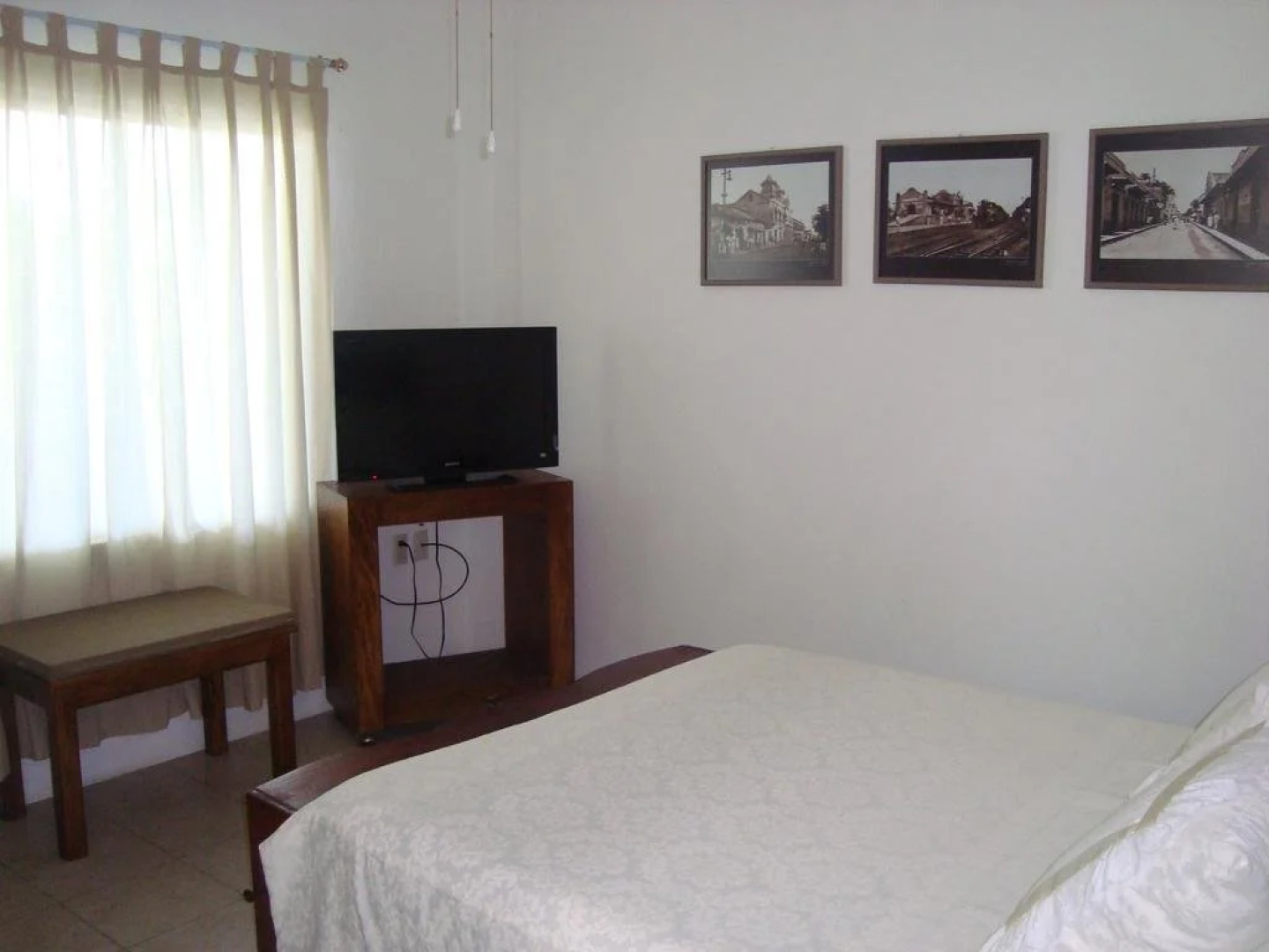 NAH SAM CHAK La Casa Rosada