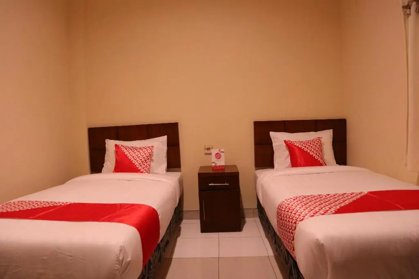 OYO 1305 Hotel Al-ghani Syariah