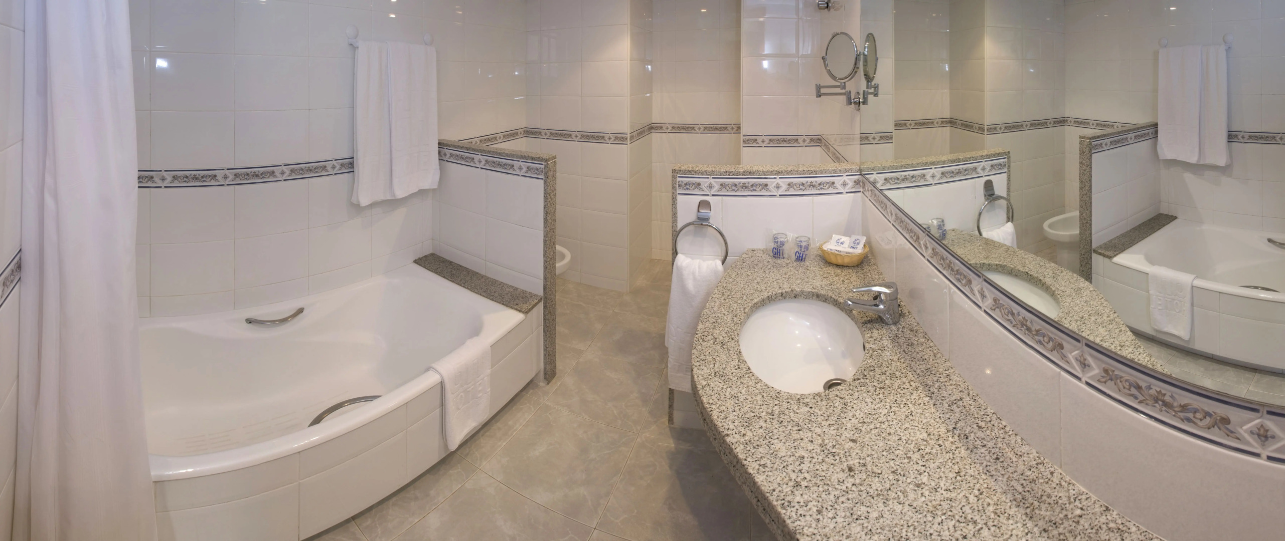 Hotel GHT Oasis Park & SPA