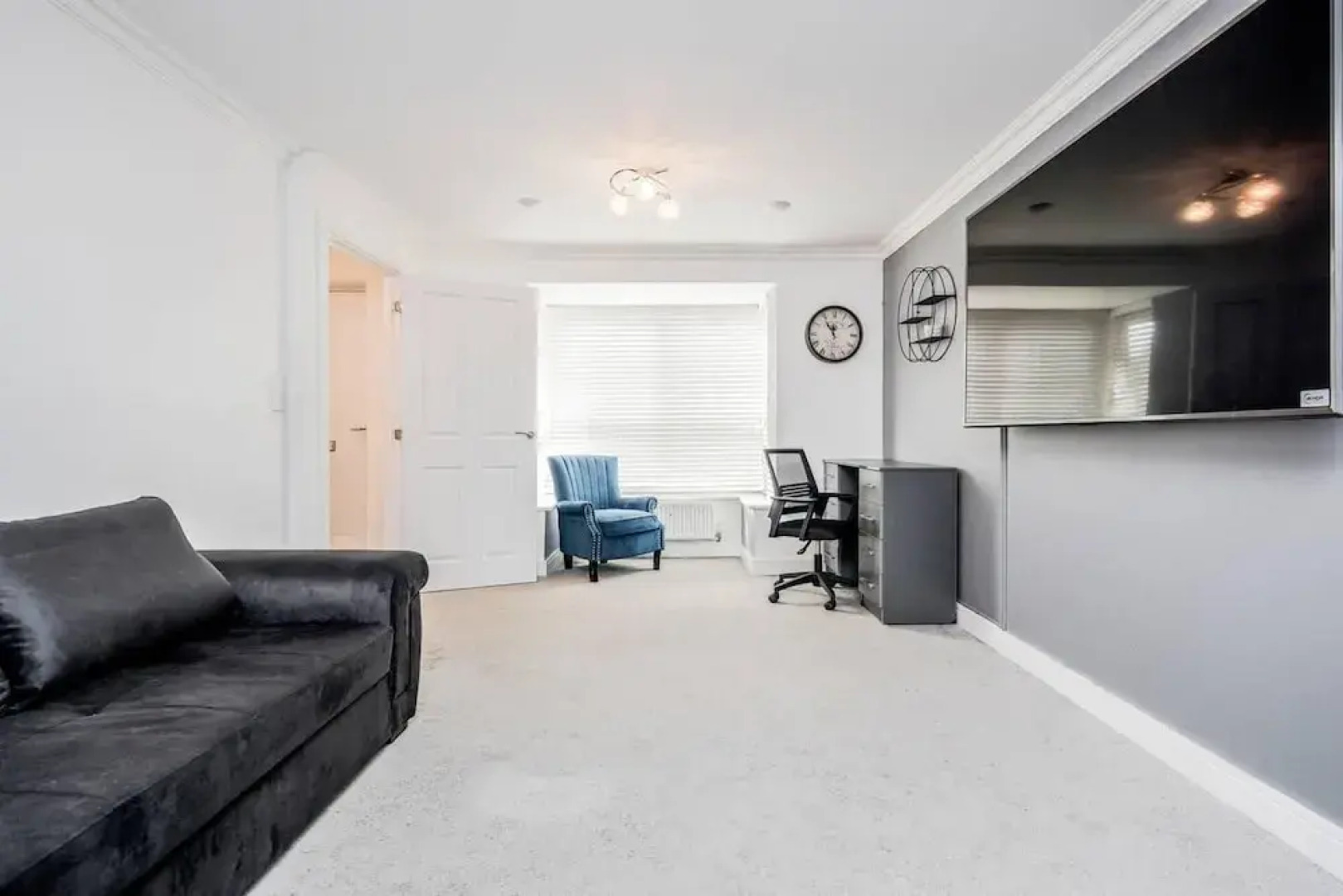 tms Cheerful 5bdr House! Thurrock! Free Parking!