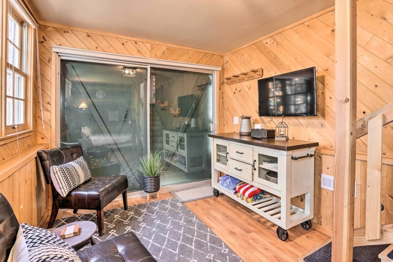 Curly Cabin - 1964 by Big Bear Vacations