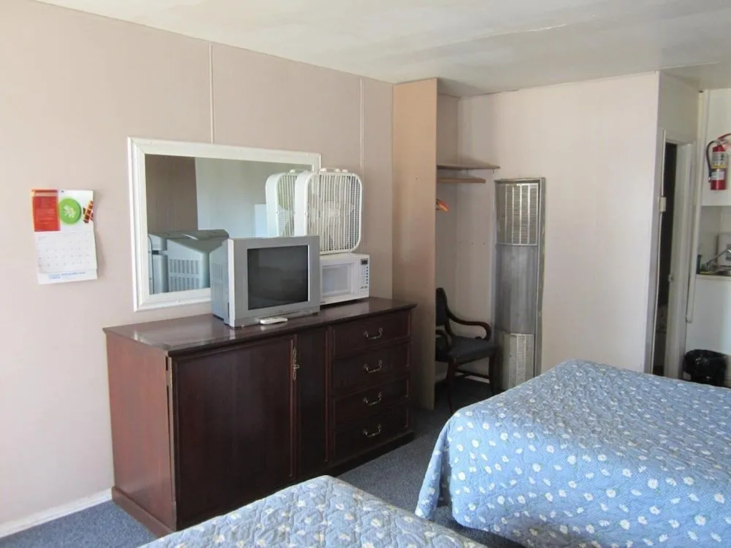 Chetwynd Court Motel