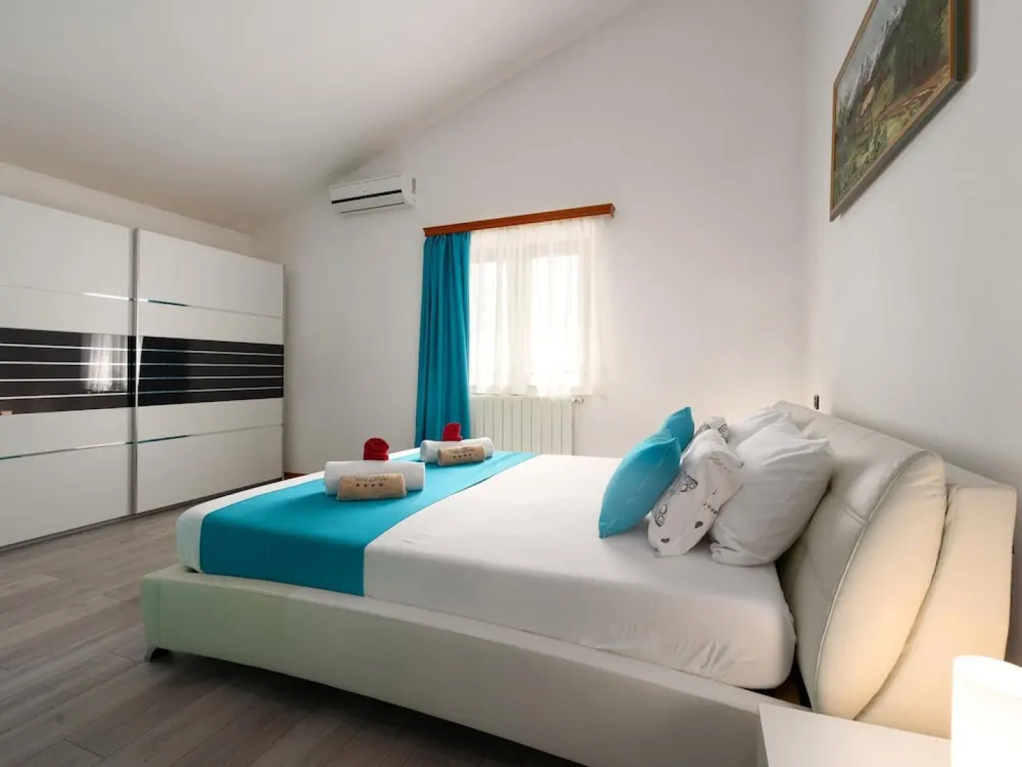 Splendid Villa in Vižinada with Hot Tub