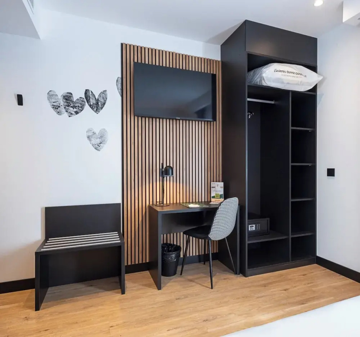 Hotel Sercotel Plana Suites