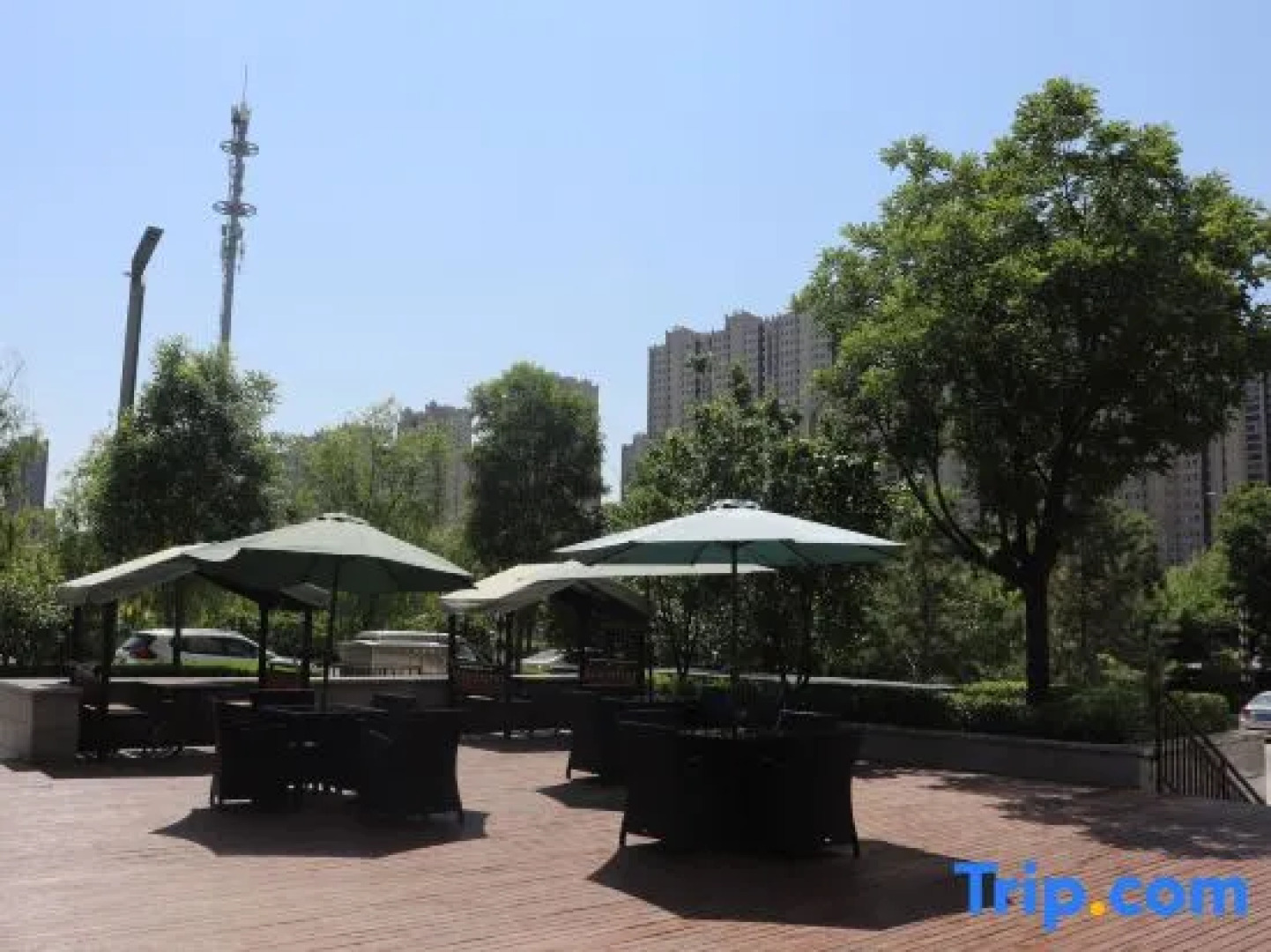 Datong Xinyu Crown Hotel