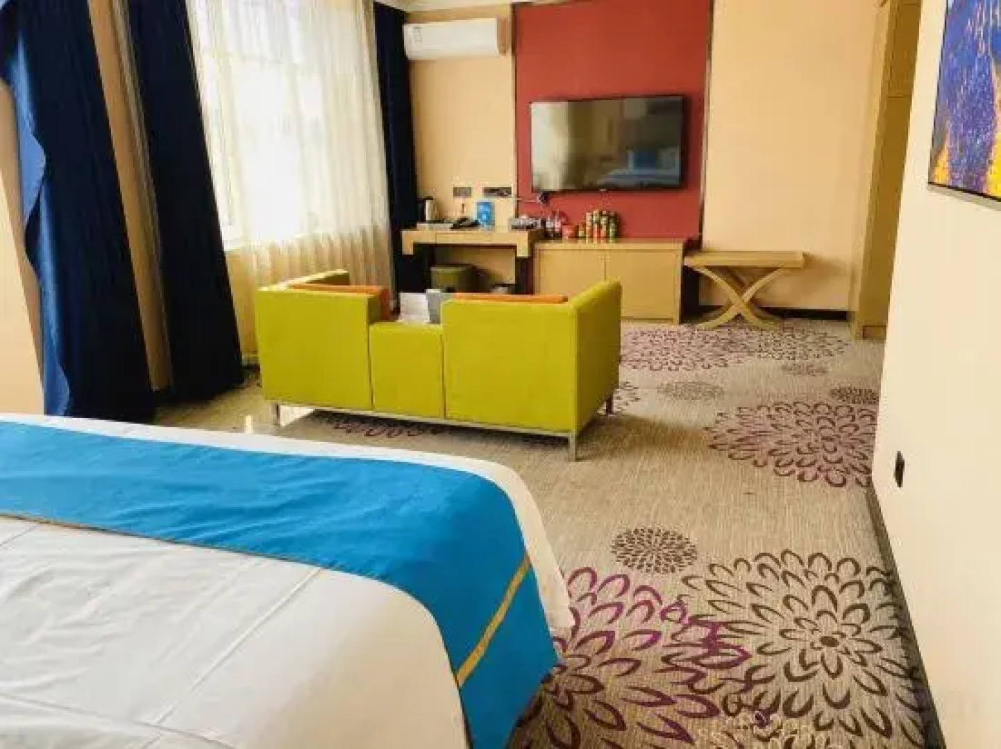 Suihua Runheng Boutique Hotel