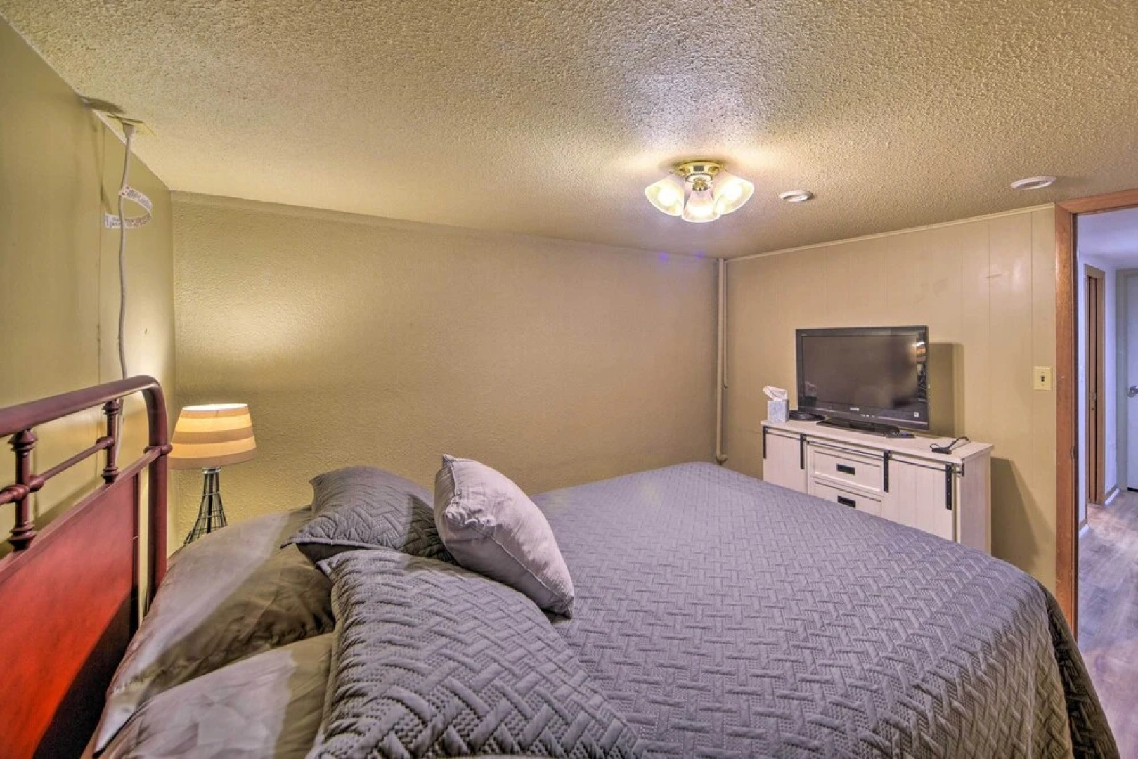 Pet-friendly Ogallala Home ~ 7 Mi to Lakefront!