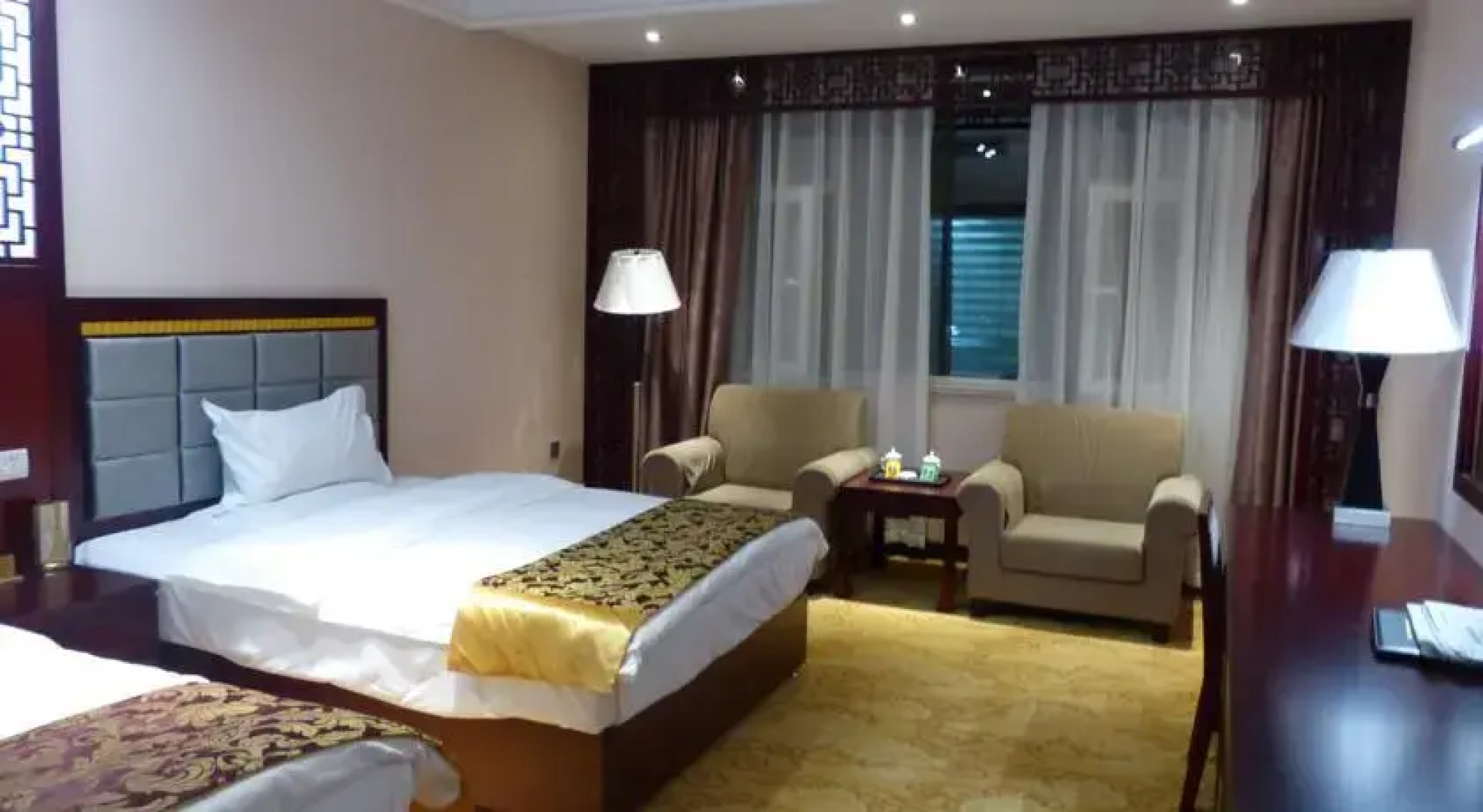 Wutaishan Golden Hills Hotel