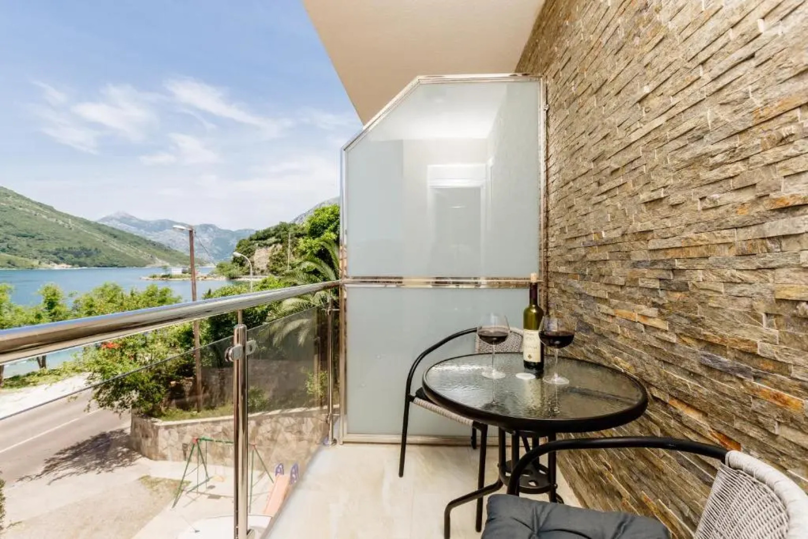 Dream Vacation Apartments