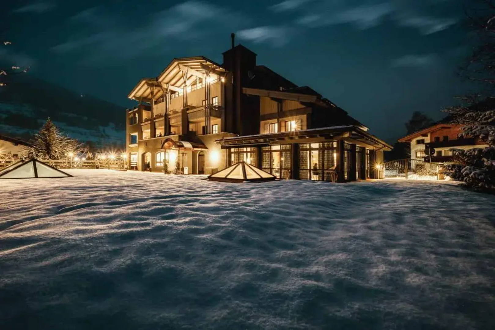 A.nett hotel
