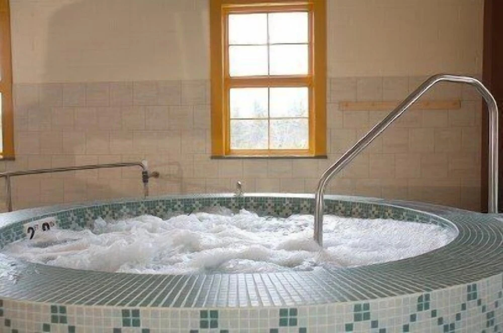 2br With High Ceilings & Private Sauna In Kettle Brook-okemo 2 Bedroom Condo