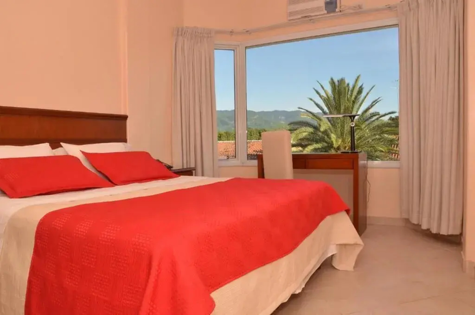 RealNoa Hotel