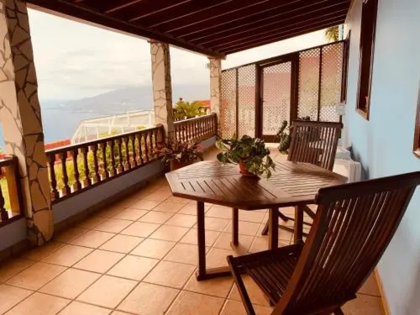 Apartamentos La Isla Encantada