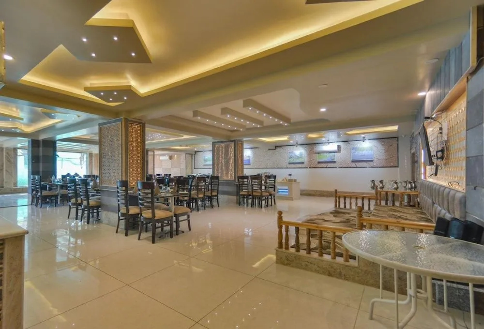 Eden Resorts and suits