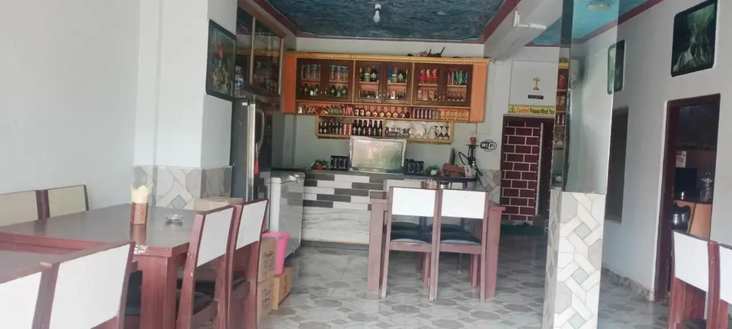 Unique Hotel And Lodge