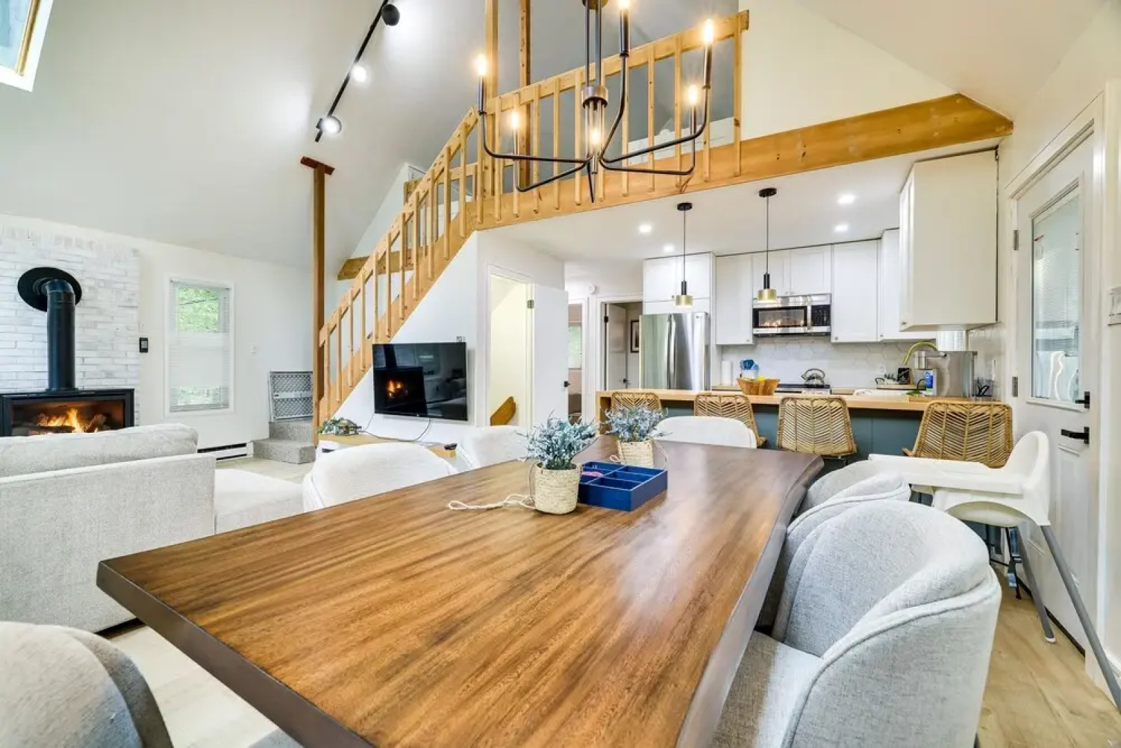 Lake Access, Fire Pit & Game Room: Poconos Gem