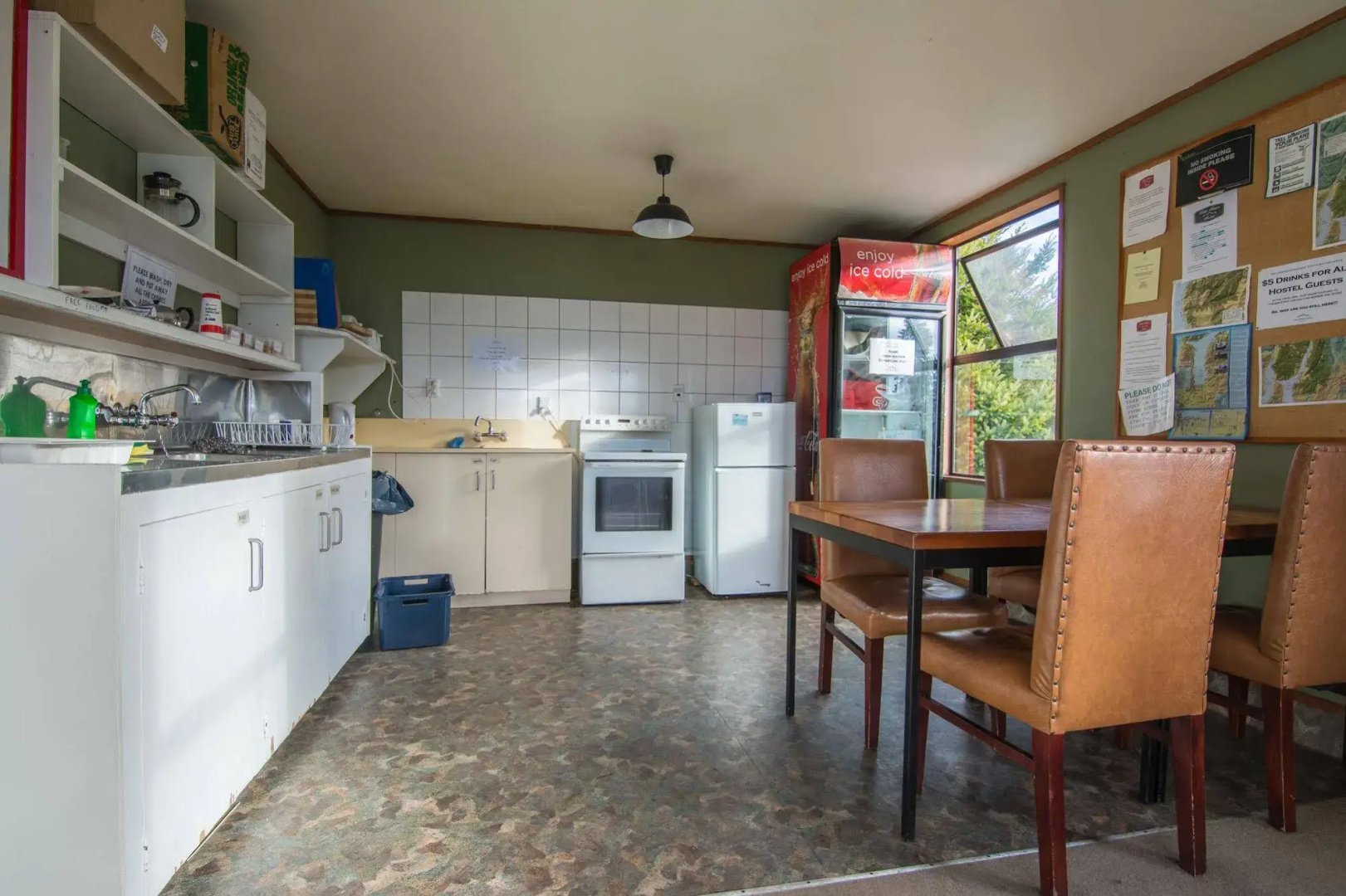 Lake Hawea Hostel