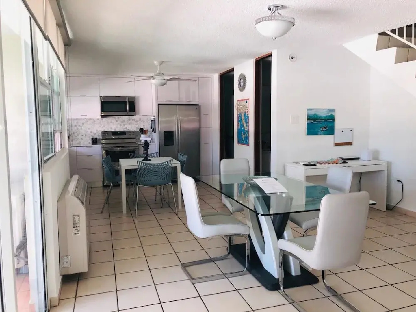 Suburb Pethouse Apartment