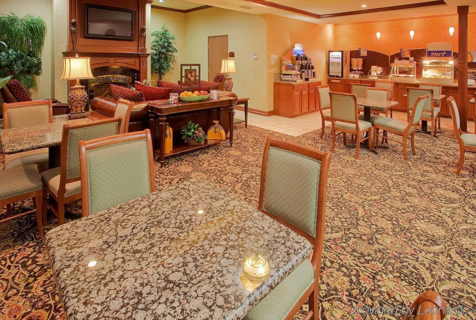 Holiday Inn Express & Suites Fort Worth - Fossil Creek by IHG