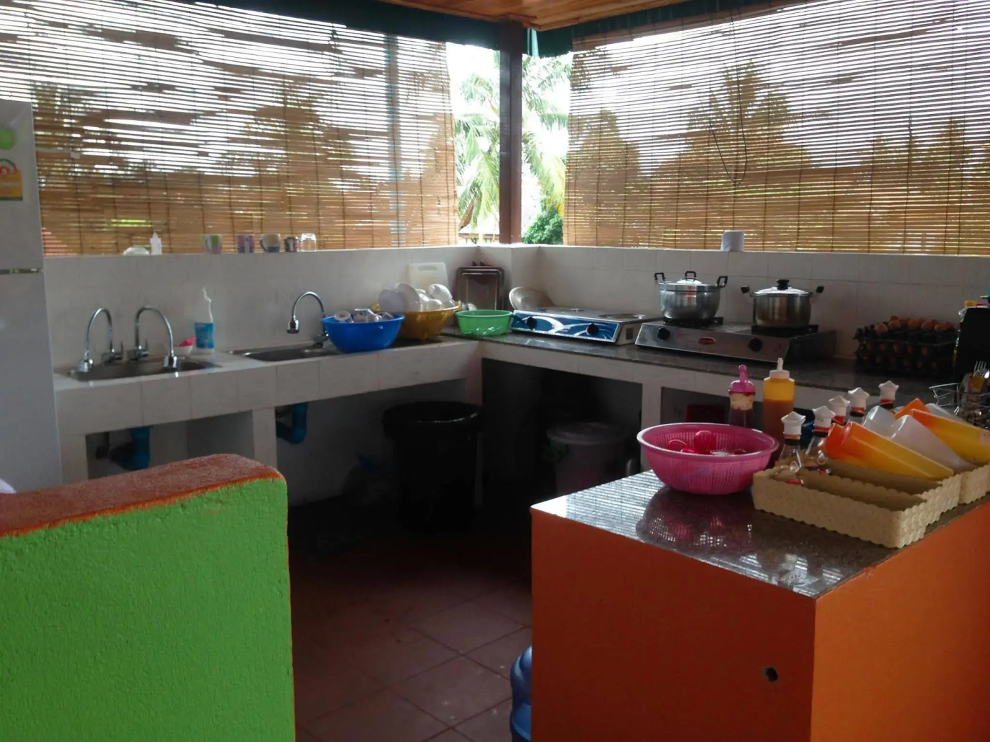 Vongprachan Backpackers Hostel