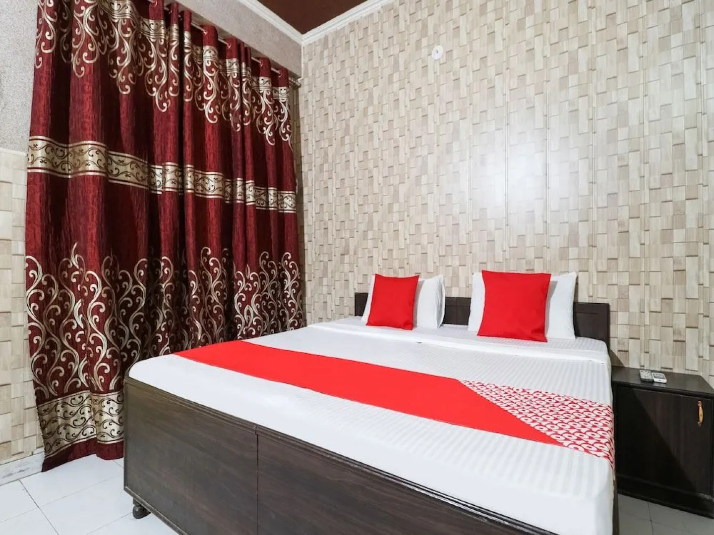 Oyo 46131 Hotel Arora