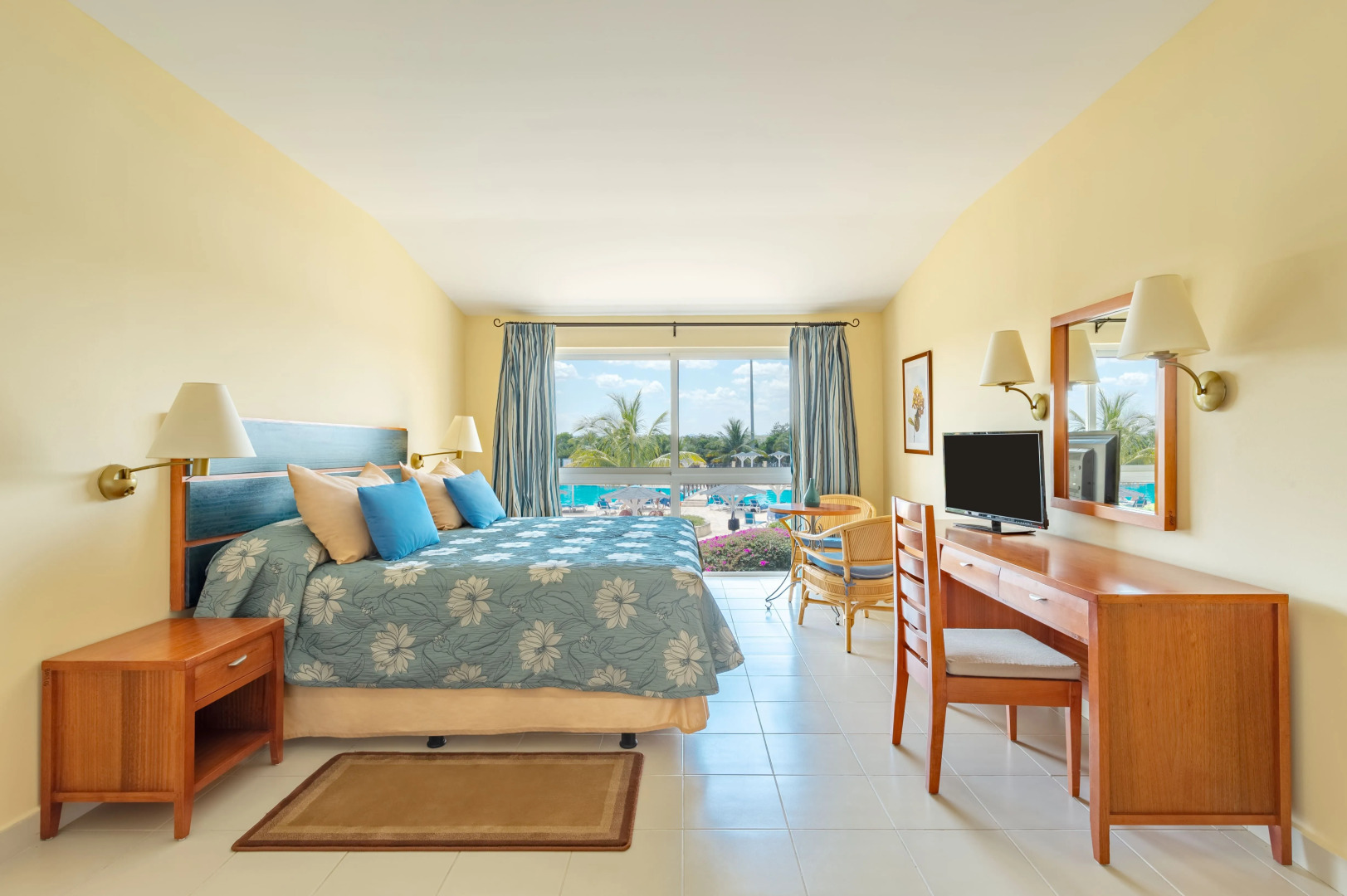 Aston Costa Verde Beach Resort