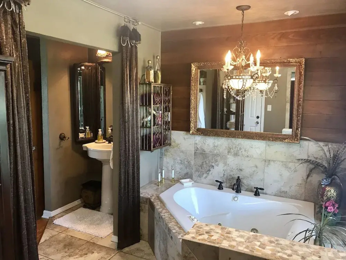 The Old Liberty Schoolhouse B&B