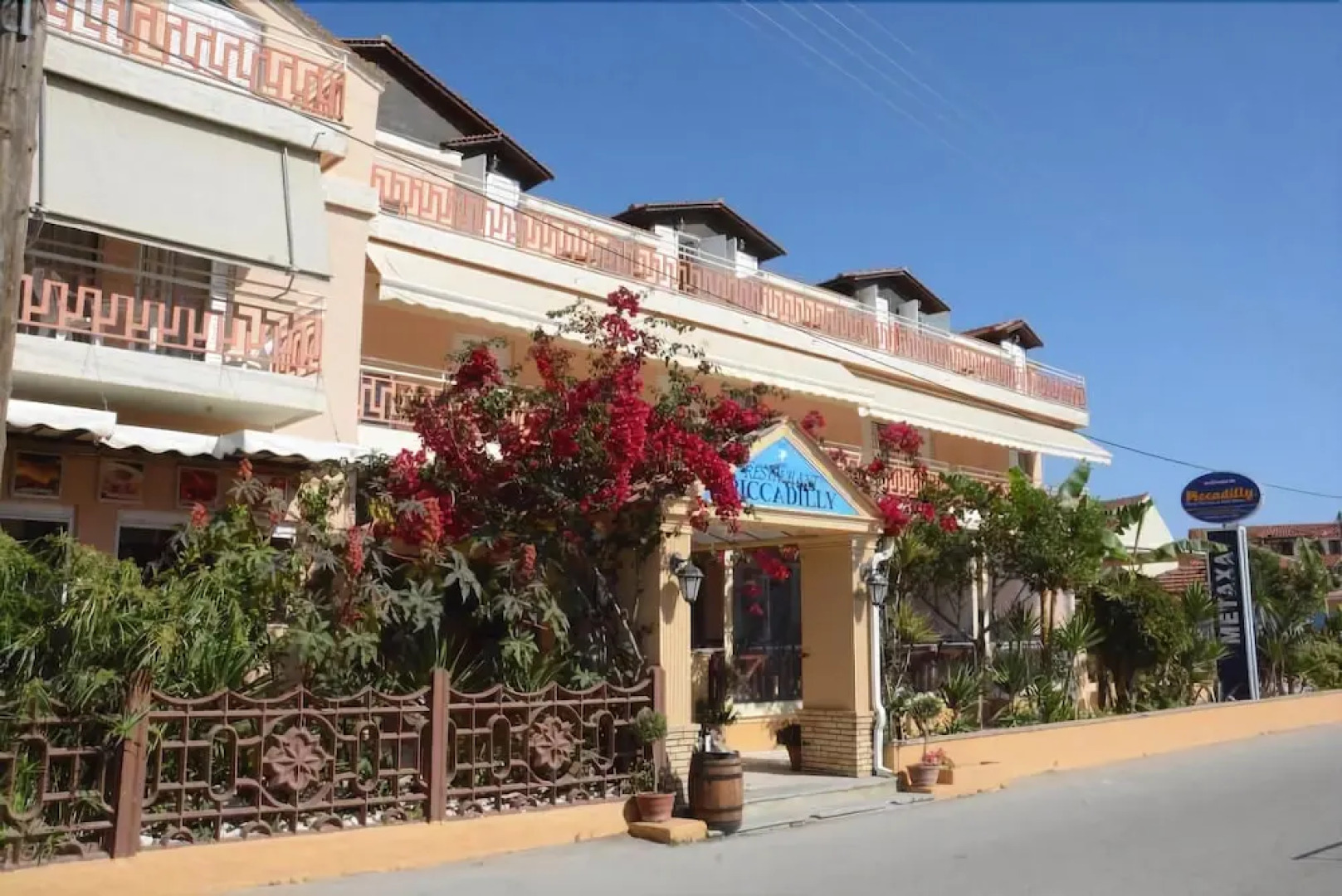 Piccadilly Apartments