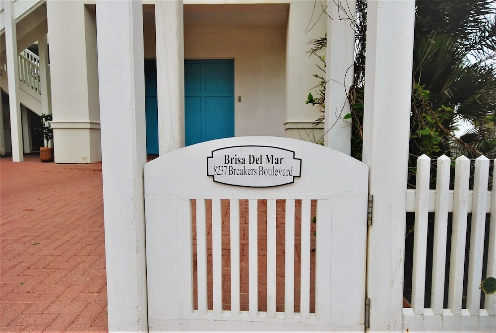 Brisa Del Mar House 3 Bedrooms 4.5 Bathrooms Home