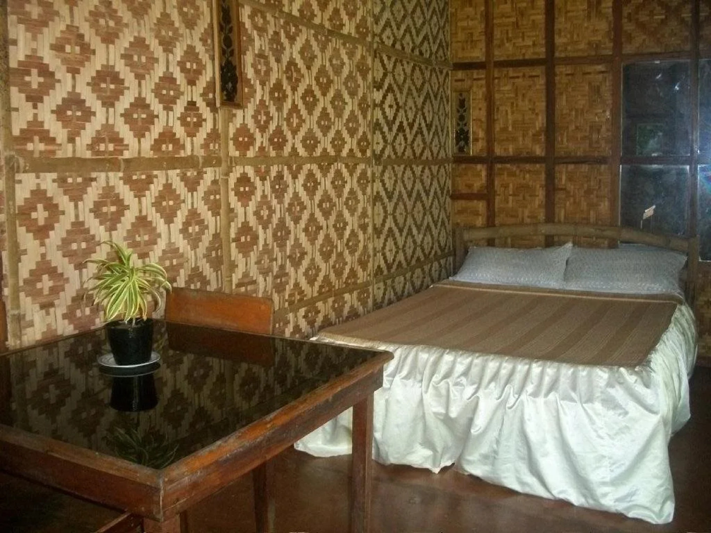 Toris Backpackers Paradise